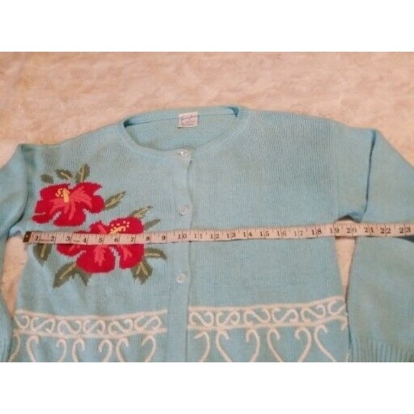 Vintage Trimingham's Bermuda Sweater Cardigan Small Blue Embroidered Floral - Picture 12 of 16